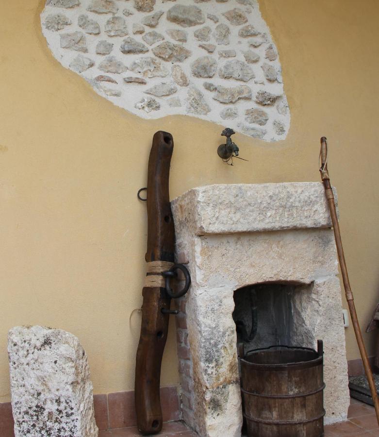 Il Pagliarello Di Villa San Giovanni San Demetrio ne' Vestini Extérieur photo